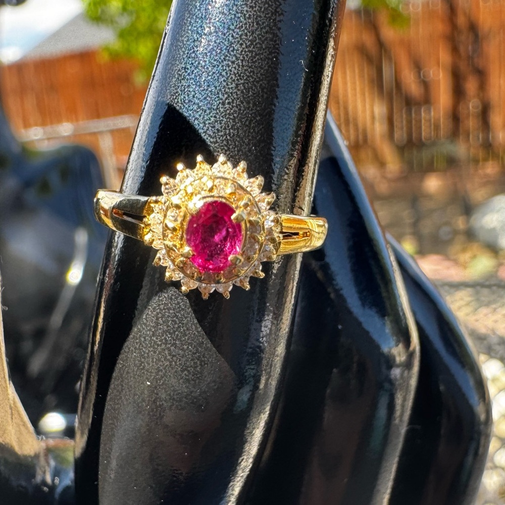 Solid K18 Japan Gold with Natural Diamond and Ruby Stone.